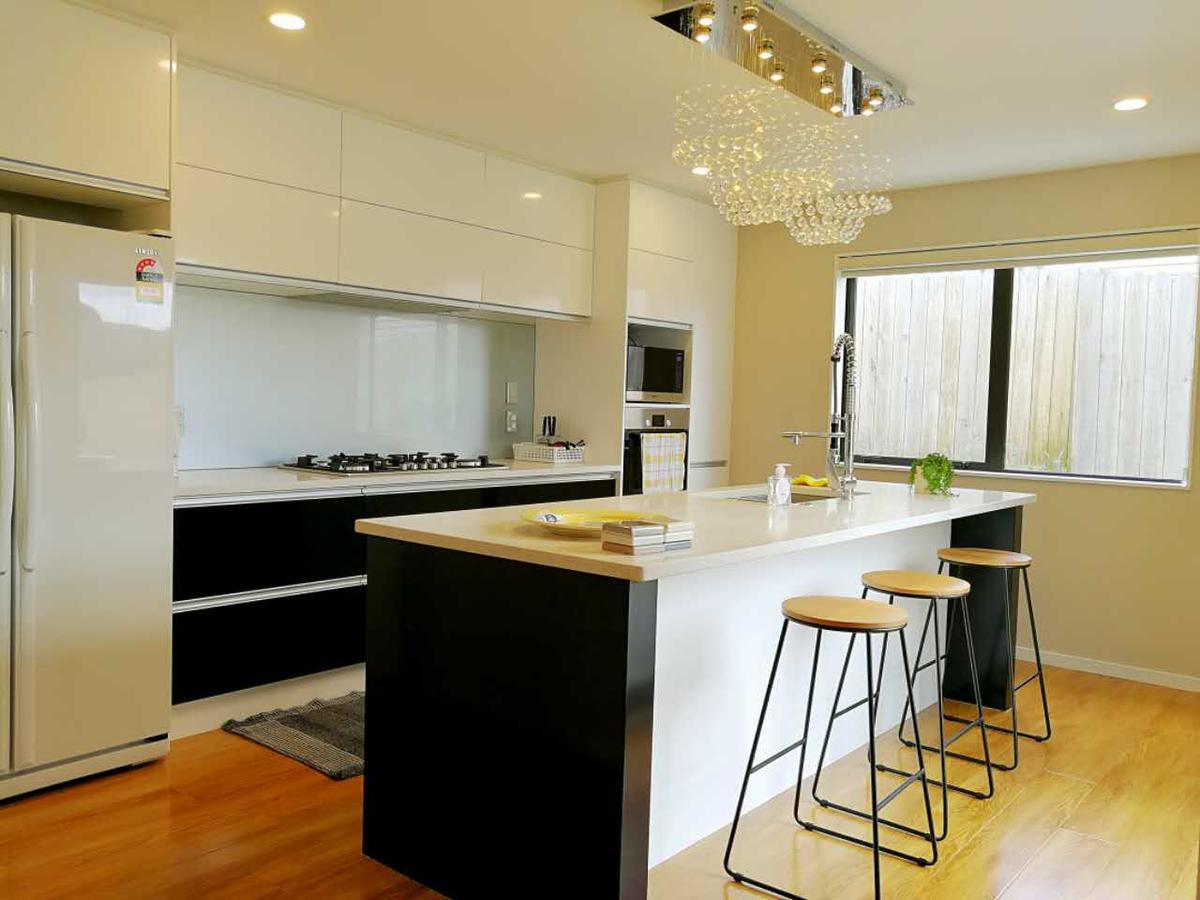 Holiday home Stunning In Glen Eden *